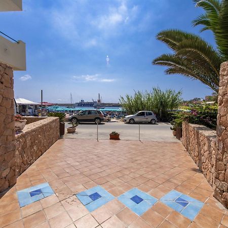 Hotel Baia Turchese Лампедуза Экстерьер фото